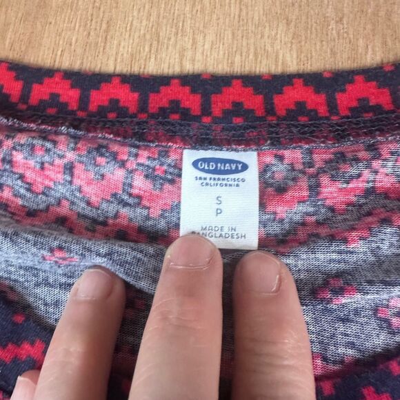 Old Navy Fair Isle Long Sleeve Shirt Women’s Small Navy Red Winter Pattern - Picture 3 of 5